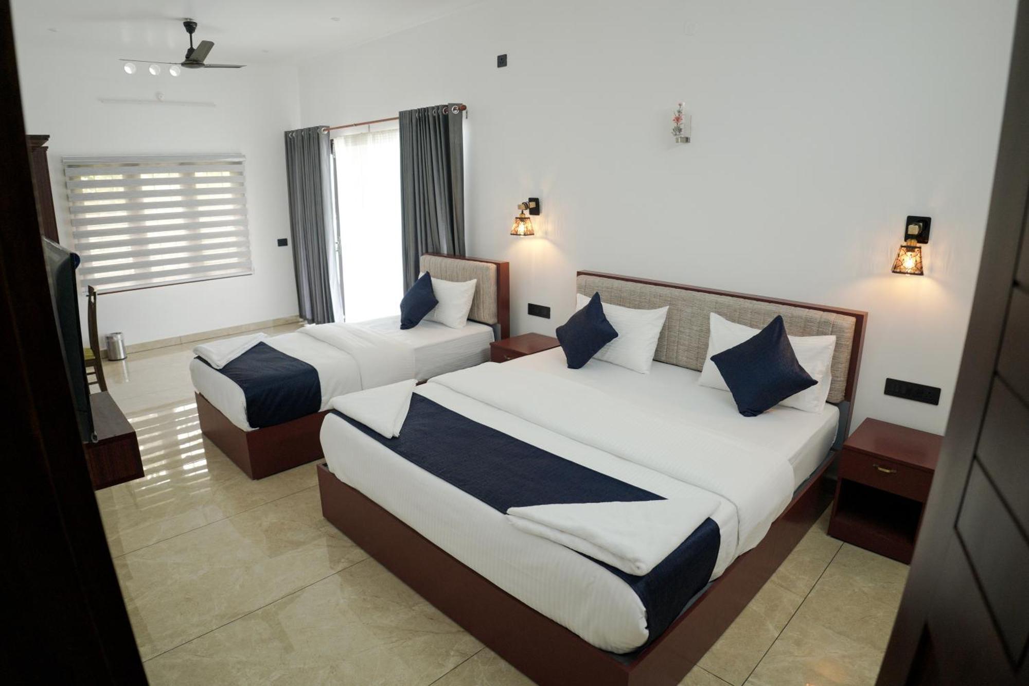 Teak And Homestay