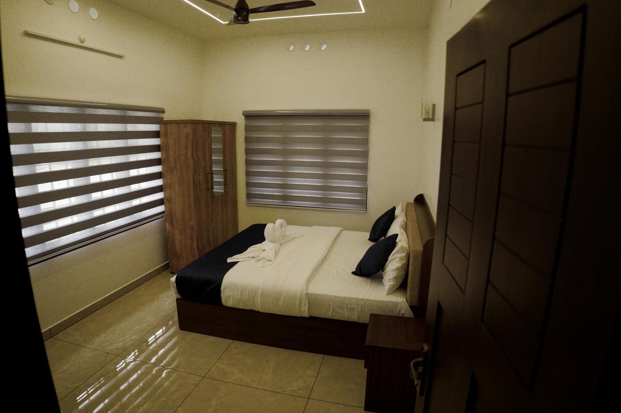 Teak And Homestay Thekkady